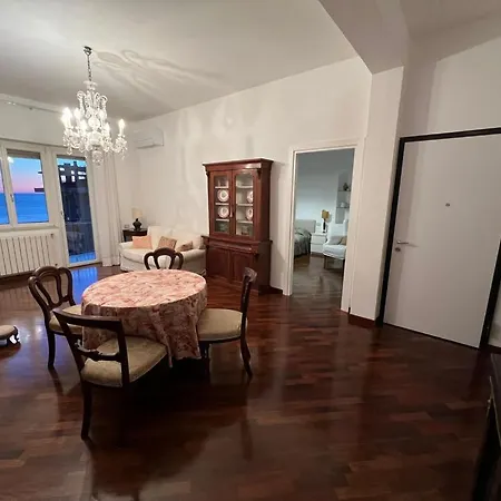 Apartment Mare In Centro Salerno